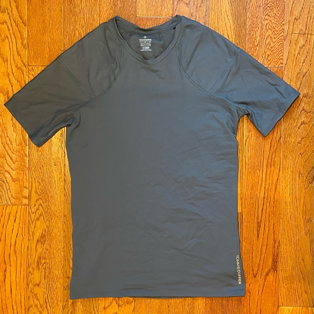 Tommie Copper - Shoulder Support compression t-shirt